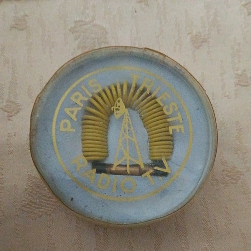 Emblema radio vintage paris - emblema,